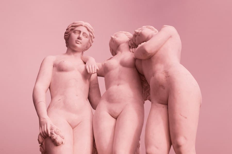 Photo Venus Saturn aspect love connection